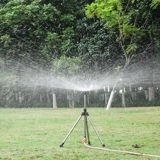 4 балла автоматически вращайте спреи газонного аэрозольного орошения на 360 градусов распыления садовые цветы и сельскохозяйственное орошение сада и сада