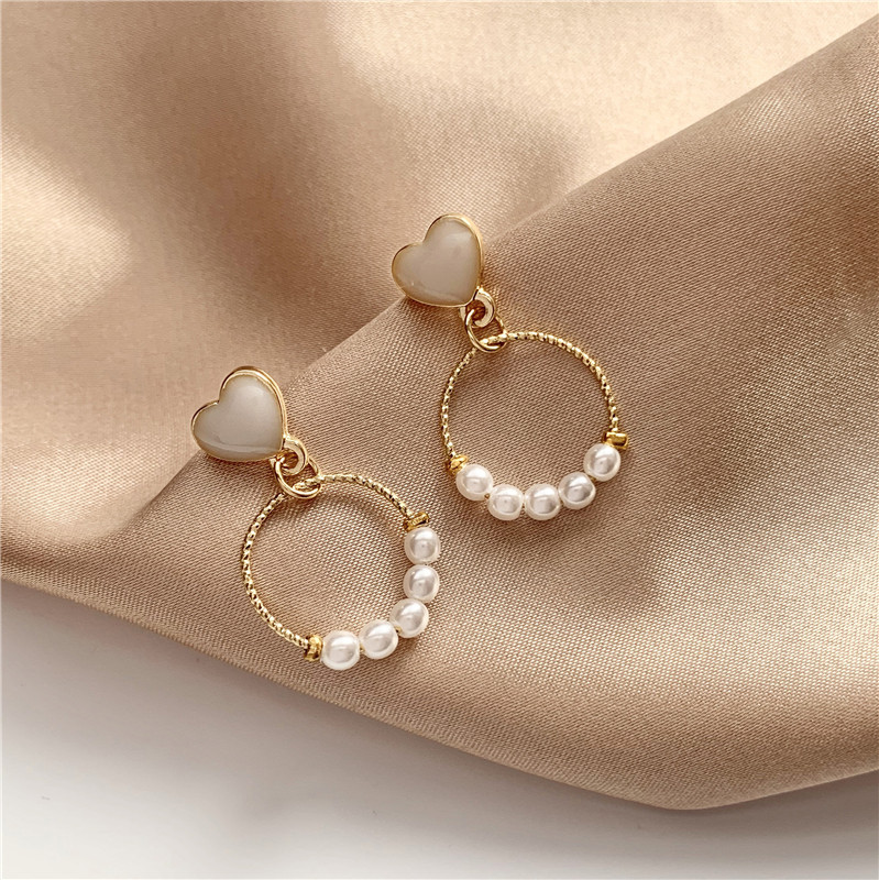 S925 Silver Korea Temperament Brief Small Round Ring Geometric Love Shaped Pearl Earrings Sweet girl Earrings 2021 New
