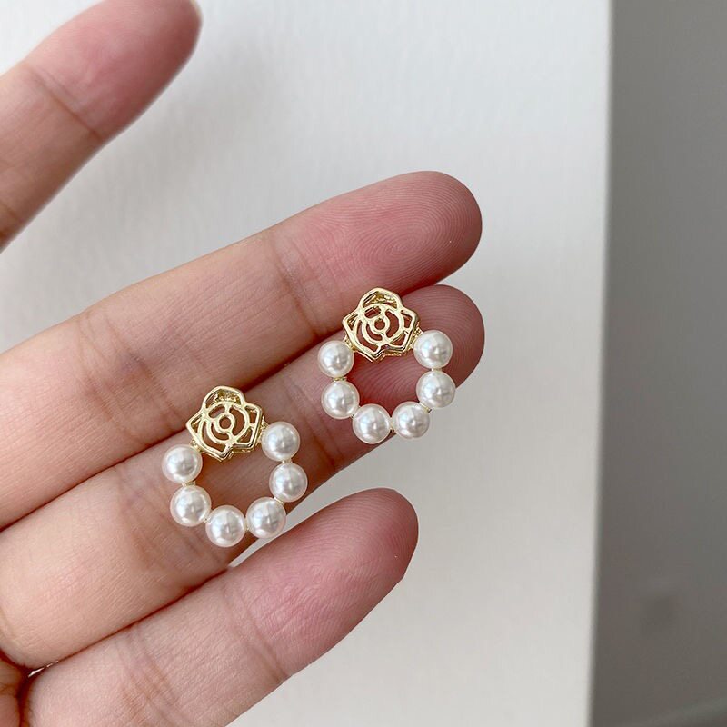 Daily Out of Street Sweet Ear Decoration Style Retro Temperament Gentle Simplicity About Small Rose Flowers Pearl Ears