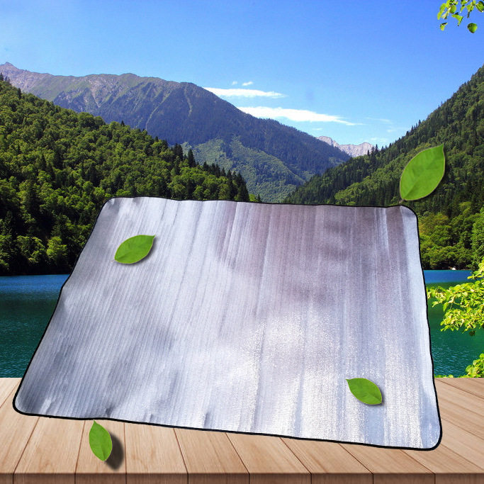 Outdoor picnic mat aluminum film moisture-proof mat single double ultra-light portable waterproof moisture-proof warm camping mat