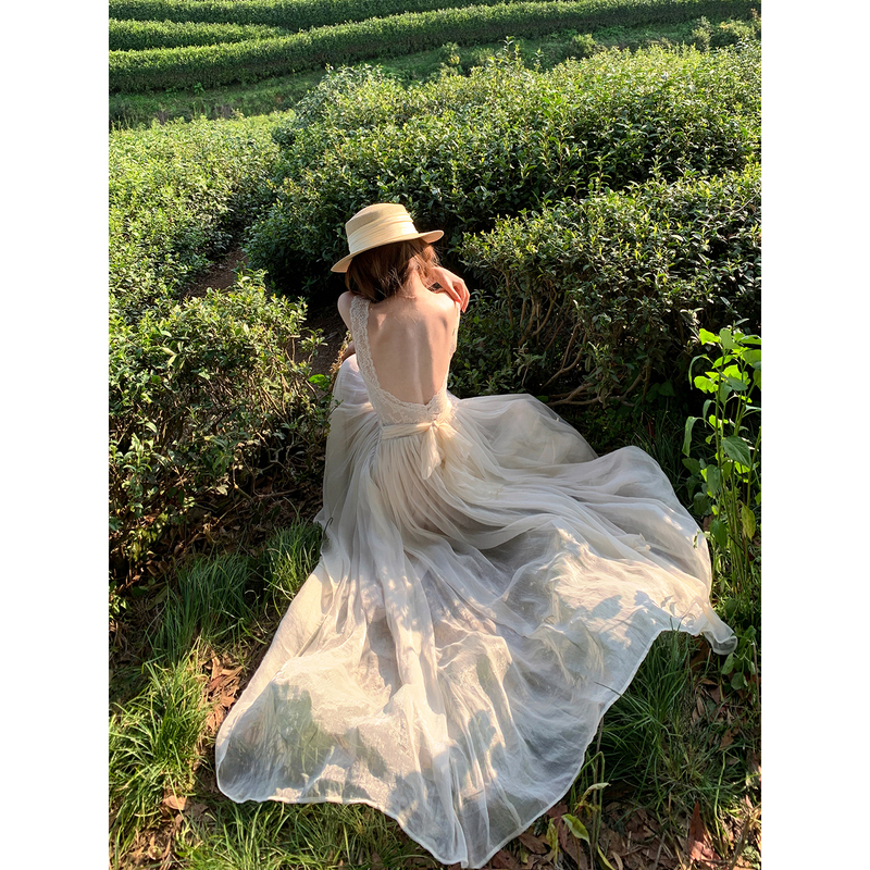 Seaside Tingdal White Lace Backless Dress Southeast Asian Island Yunnan Fairy-Like Fluttering Lotus Photo Shoot