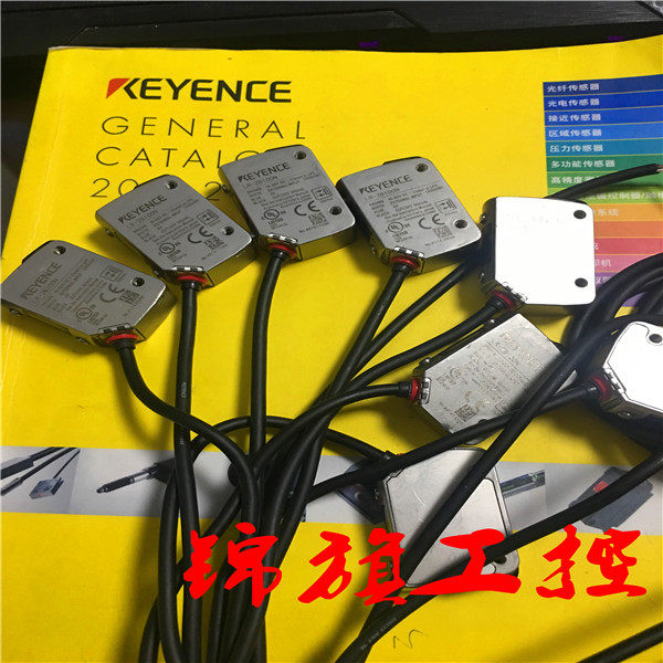 Supply original used KEYENCE KEYENCE LR-ZB100N function normal fake one lost ten