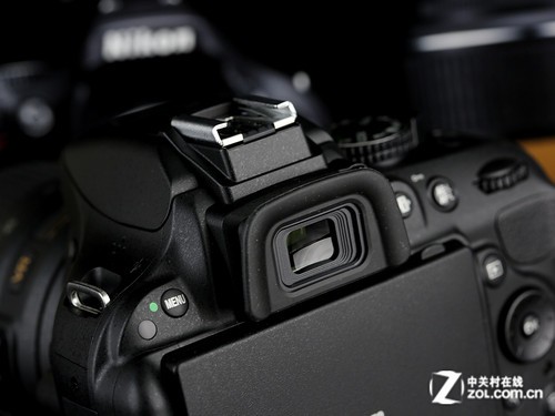 Обзор зеркальной фотокамеры начального уровня Nikon D5200 с 24 миллионами 39 баллов