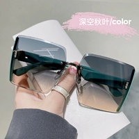 Глубокий космос Осенний лист