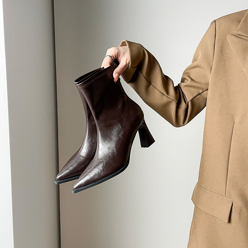 Pointed Toe Slim Boots for Women with Thick Heels, New Autumn and Winter Style, Brown, Elegant and High-End, French Style, Back Zipper, High-Heeled Short Boots, Ankle Boots