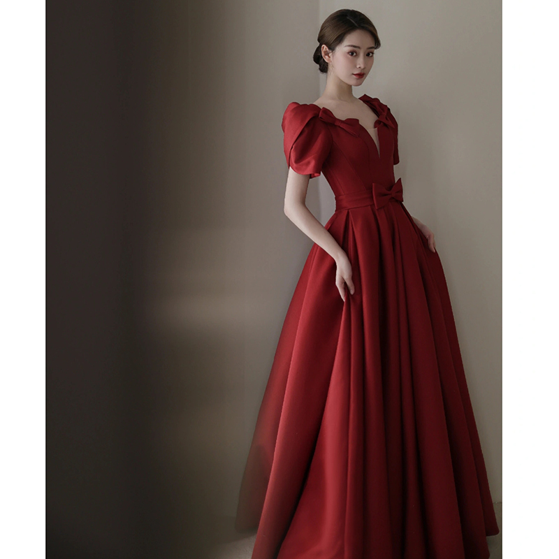 Satin Toast Dress for Bride 2026 New High-End Wedding Dress Engagement Dress Burgundy Plus Size Stunning