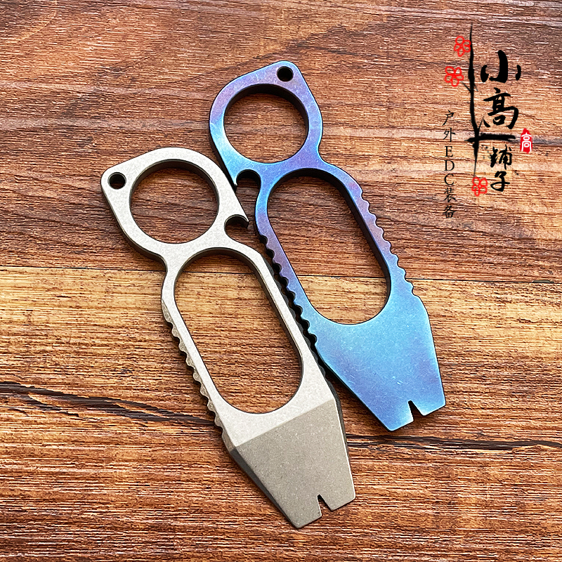 XGEDC Titanium Alloy Tactical Defense Croud Band EDC Weight Defense Multi-Used Craft Tools Cardcard Out Bottle Open