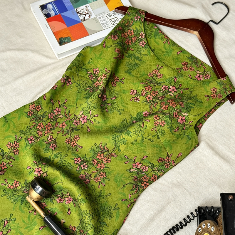 Sleeveless Mulberry Silk Dress, Exquisite Wood-Woven Silk Yarn, Handmade Fashionable and Elegant Romantic Dress for Summer