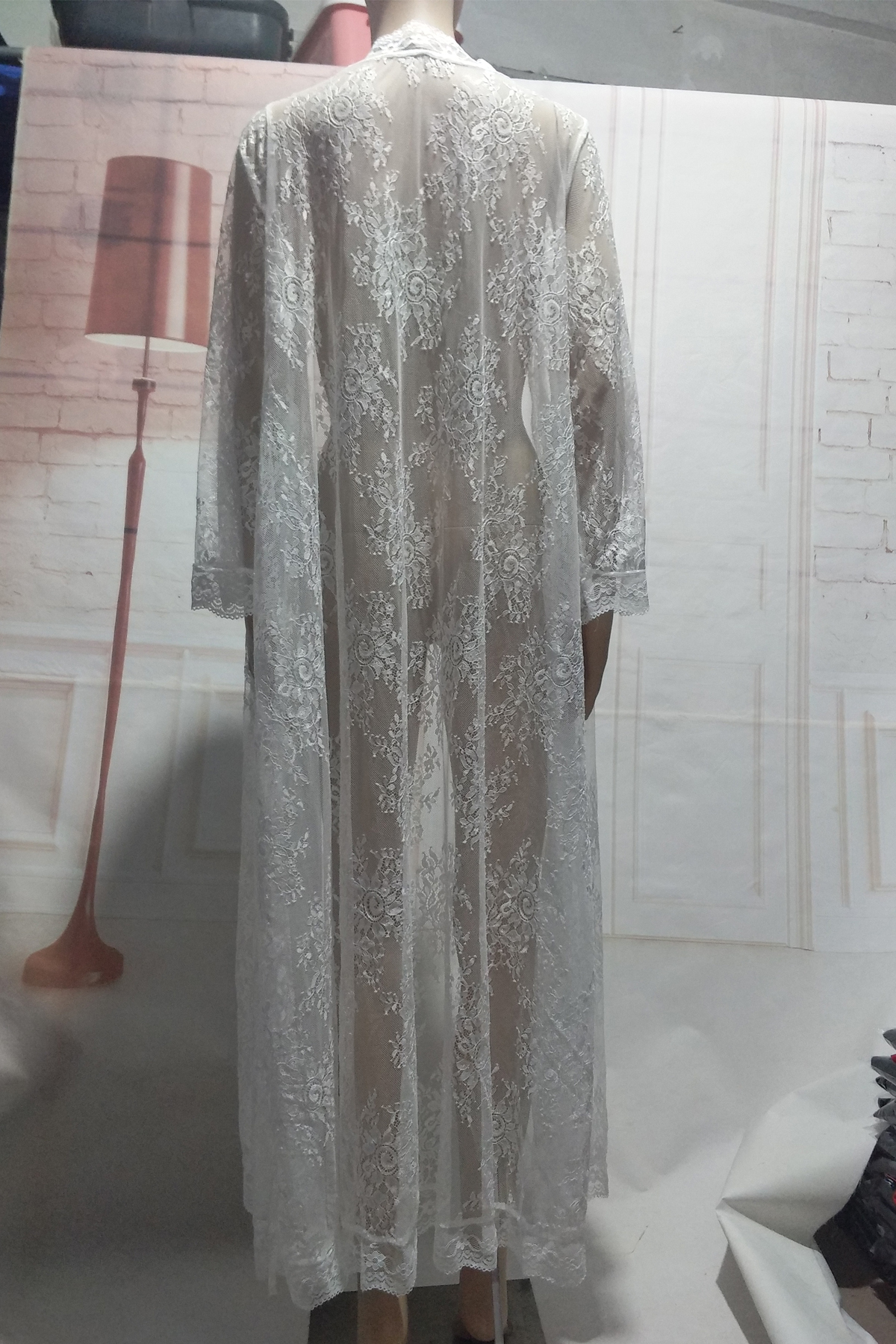 Style Sexy Lace Lace Panel Long-sleeve Beach Swimsuit Blouse Coat in Cover Ups