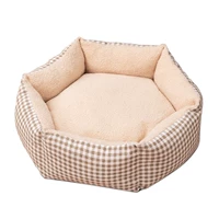 Плюшевое гнездо цвета хаки