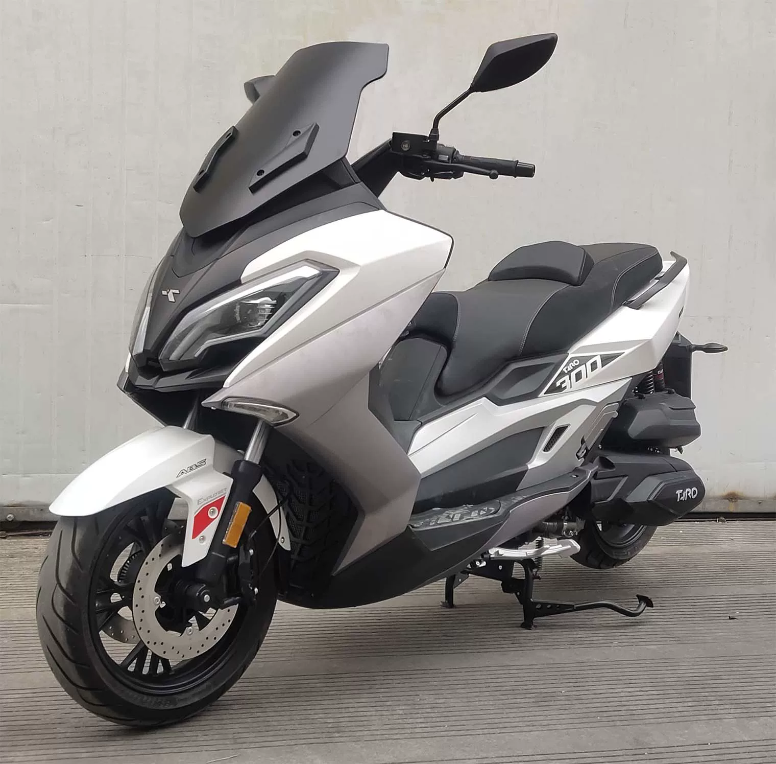 Скутер дальнего путешествия Suzuki импортирован Tianlang 650 большого размера EFI водяного охлаждения Honda 250 travel большой лодочный топливный мотоцикл