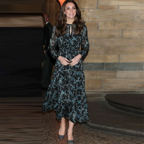 Летняя одежда, элитное элегантное платье, яркий броский стиль, по фигуре