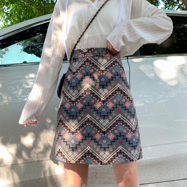 Printed plus size ins graffiti fat mm one step skirt new product