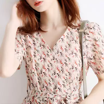 Floral dress female 2021 summer new retro thin temperament V-neck gentle wind medium and long chiffon skirt