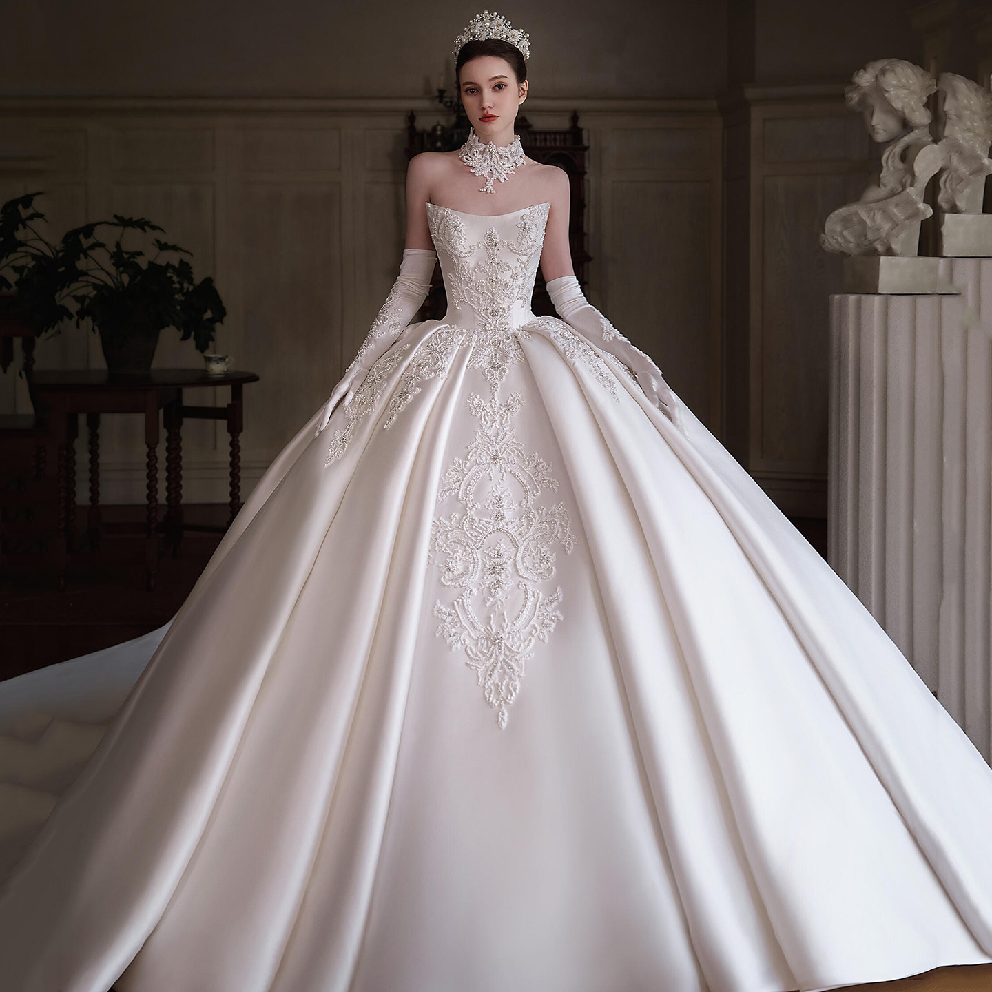 Французское легкое свадебное платье bride 2026, новинка 2026 года, основная пряжа, высококачественная текстура, высокая четкость, тяжелая промышленность, топ-тюбик со шлейфом, атласный зимний стиль