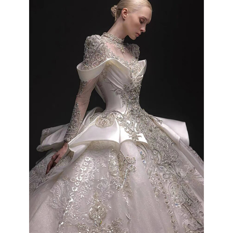 French heavy worker wedding dress bride 2024 new satin main yarn high -end texture wedding pregnant women large size retro long sleeves French heavy worker wedding dress bride 2024 new satin main yarn high -end texture wedding pregnant women large size retro long sleeves