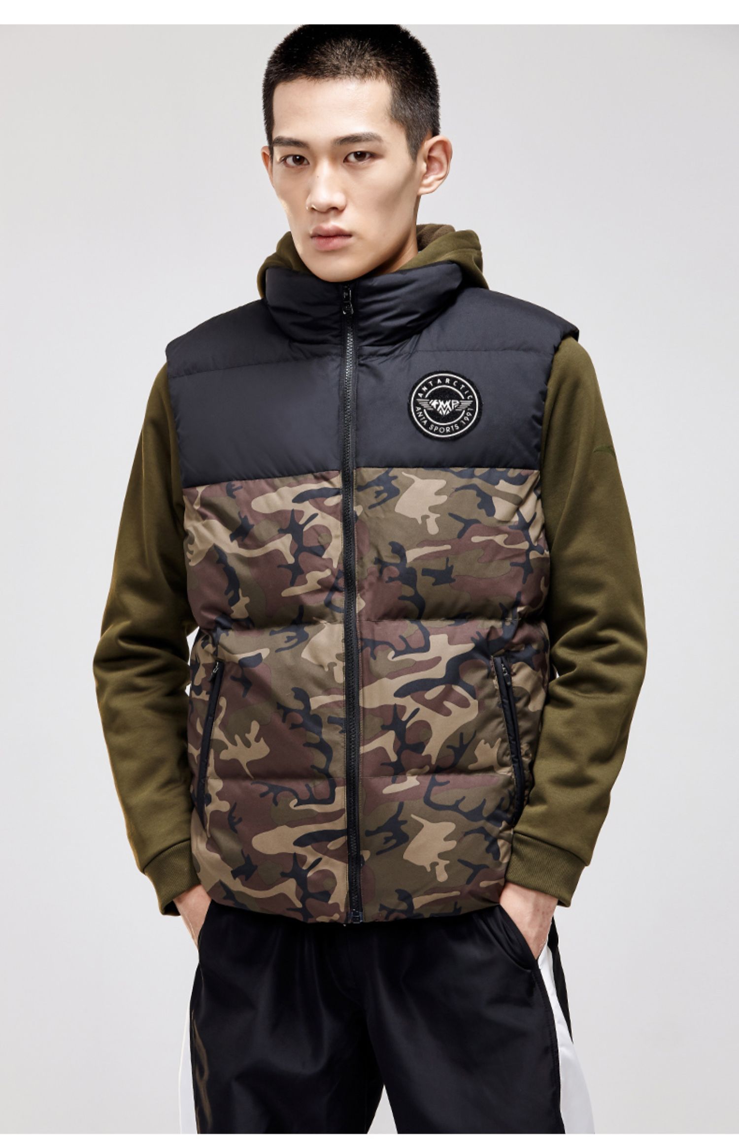 Anta down vest nam ngắn trùm đầu ấm áp áo gió cotton quần áo 2019 mùa đông mới áo khoác giản dị - Áo thể thao áo khoác sát nách nam