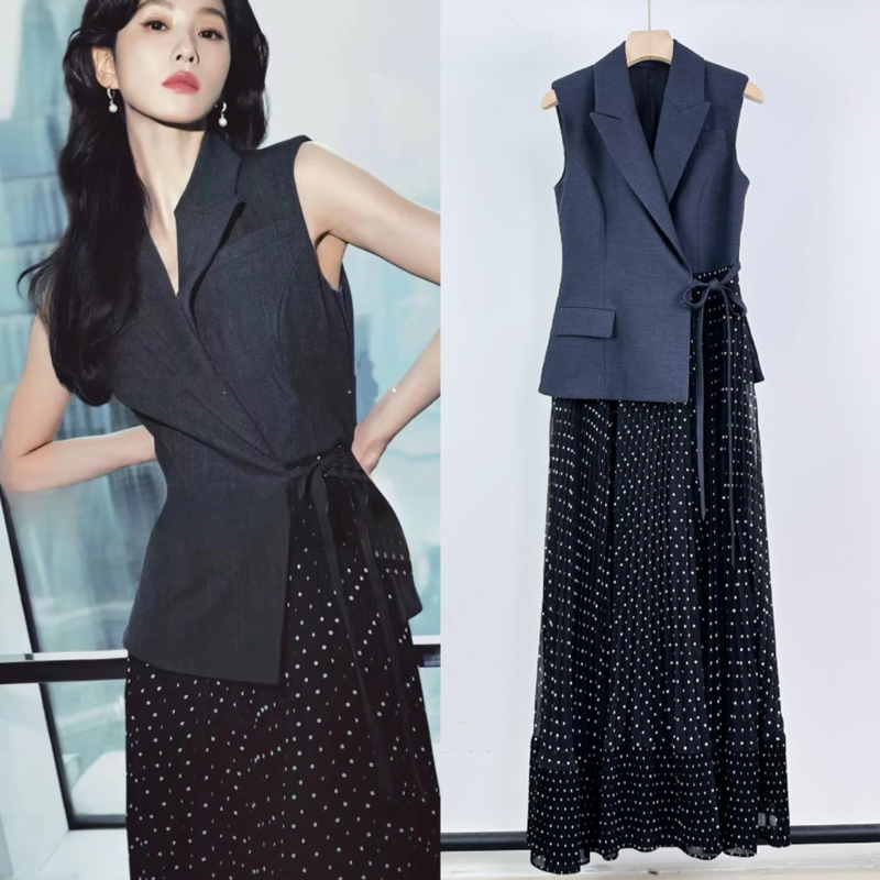 Liu Shishi's Same Style Gray Sleeveless Suit with Polka Dots, Pleated Tie, Faux Two-Piece Dress for Women, Elegant Long Dress for Commuting