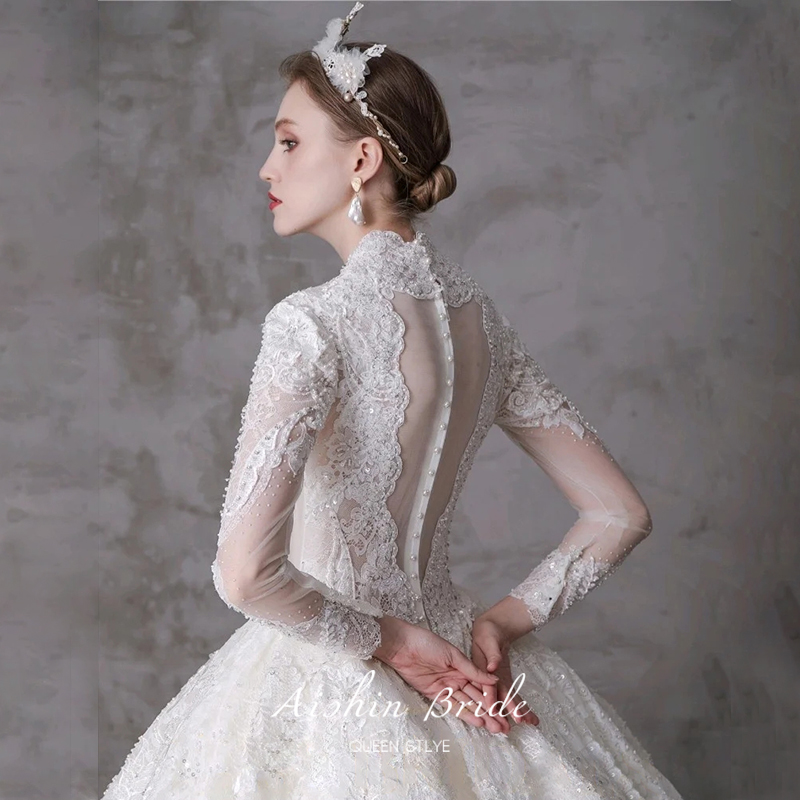 Wedding 2023 new bride French Heavy worker Dragon Tail Temperature retro temperament Senior court luxury high -definition long sleeve Wedding 2023 new bride French Heavy worker Dragon Tail Temperature retro temperament Senior court luxury high -definition long sleeve