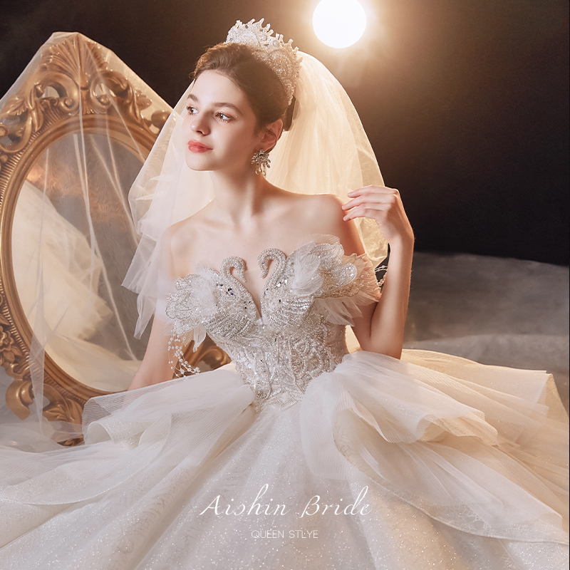 Advanced retro swan for bride, open shoulders, 2023 collection, high-end, lace dress