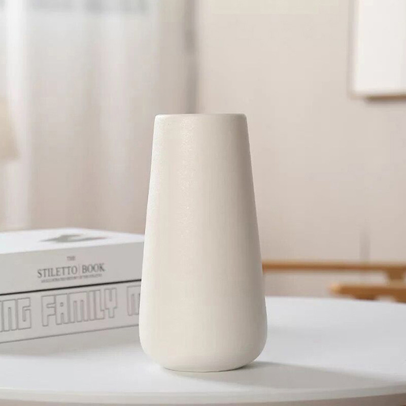 Nordic Retro Frosted Ceramic Vases Art Ins Wind Small Freshener Modern Minimalist Flower Arrangement Home Decoration Pendulum