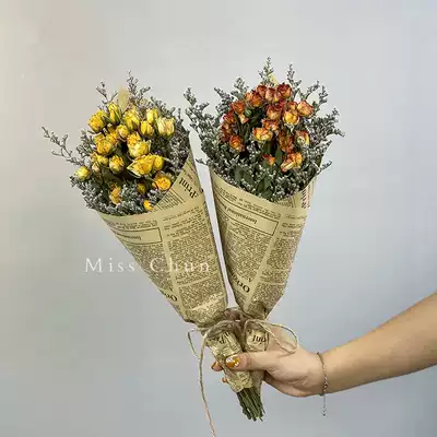 Rose mini bouquet lover grass small Daisy natural dry flower packaging to give people creative photo Tanabata 520 gift