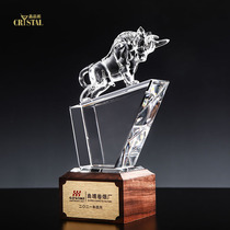 Bullwind new crystal trophy custom creative animal shape crystal trophy custom-made cattle Team Trophy