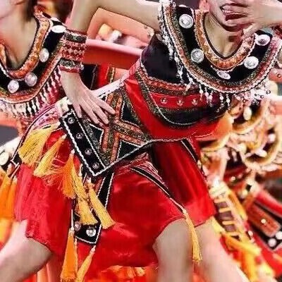 舞状元服装