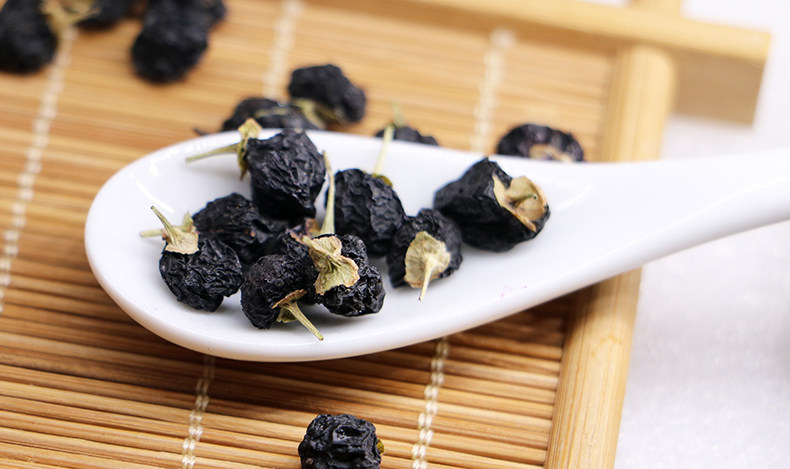 Black Gouqi authentic Qaidam natural black fruit wolfberry 1 catties Qinghai wild black wolfberry 500g large fruit