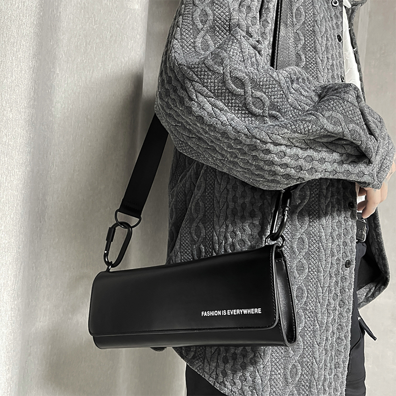 E024 ins Han edition male and female couples personality inclined satchel High Street square cortex Shoulder Handbag Samurai Bag