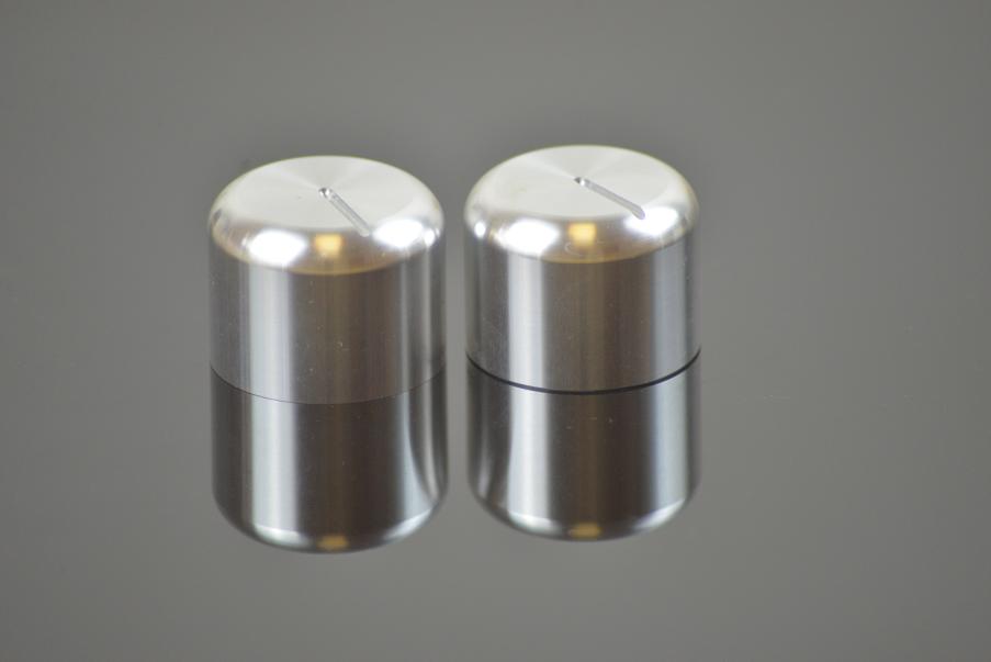 Full aluminium solid core knob diameter 37mm high 28mm
