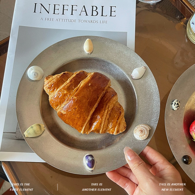 Original Design 304 Stainless Steel Conch-Shaped Western Dinner Plate Tableware, Light Luxury High-End Salad Plate, Retro Round Plate, Fruit Plate