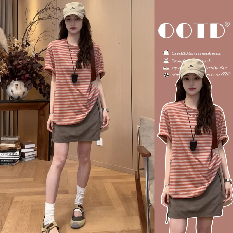 Maternity Summer Outfit for Petite Women, Korean-Style Striped Short-Sleeve T-Shirt and Vintage Workwear Short Skirt Two-Piece Set Maternity Summer Outfit for Petite Women, Korean-Style Striped Short-Sleeve T-Shirt and Vintage Workwear Short Skirt Two-Piece Set