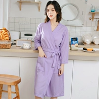 Фиолетовая женщина