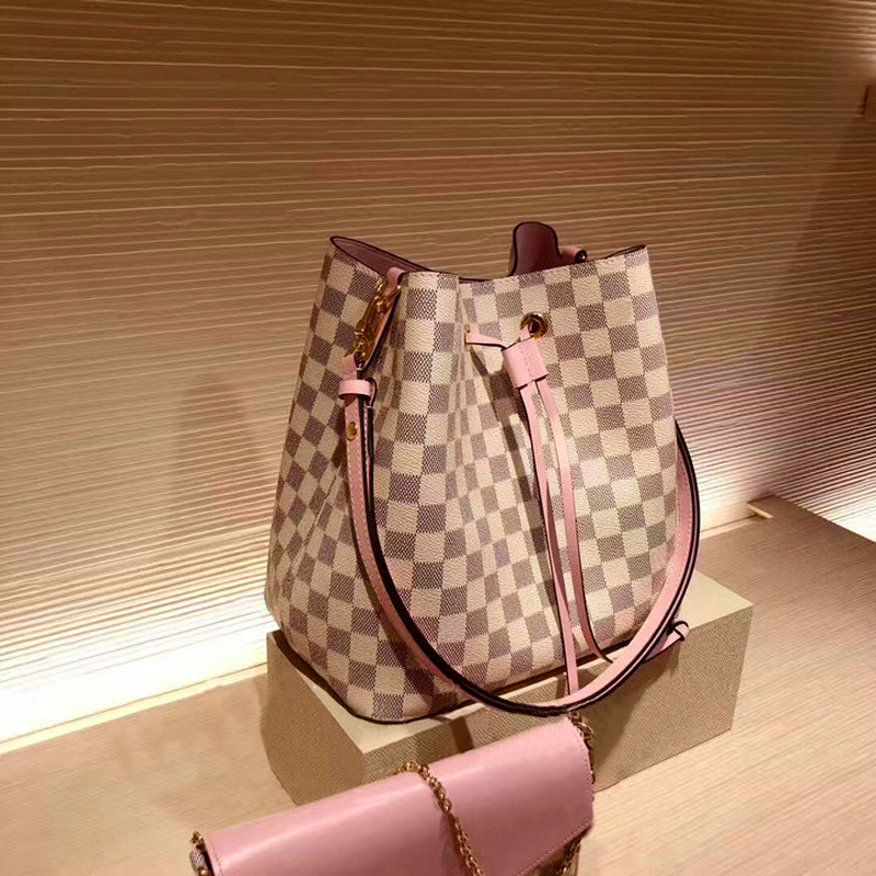 Hong Kong Genuine 2026 New Versatile Luxury Genuine Leather Printed Drawstring Bucket Bag Single Shoulder Crossbody Large Bag