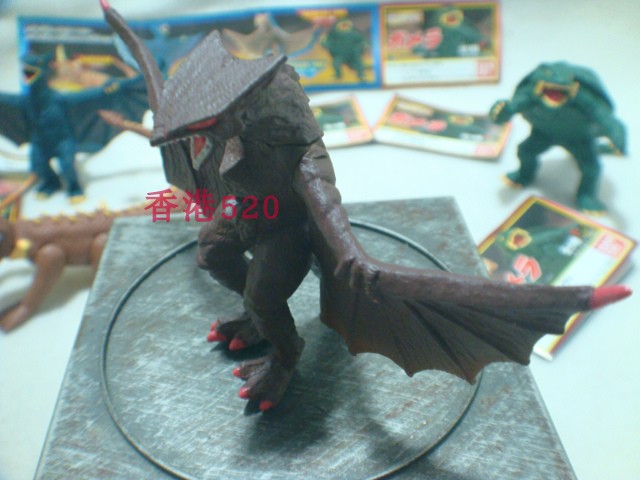 Chính hãng Bandai Gamma GAMERA Camilla Gomela Godzilla Quái vật Viên nang - Capsule Đồ chơi / Búp bê / BJD / Đồ chơi binh sĩ mô hình anime nữ