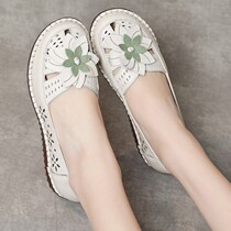 Mother sandals 2022 new hollow retro beef tendon bottom leather soft bottom hole shoes female middle-aged and elderly summer leather shoes