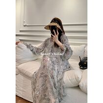 Pregnant woman Lieven dress Summer new French style retro printed female design Lantern Cuff Fairy woman Long dress Summer dress