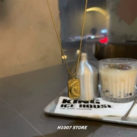 Квадратная луна