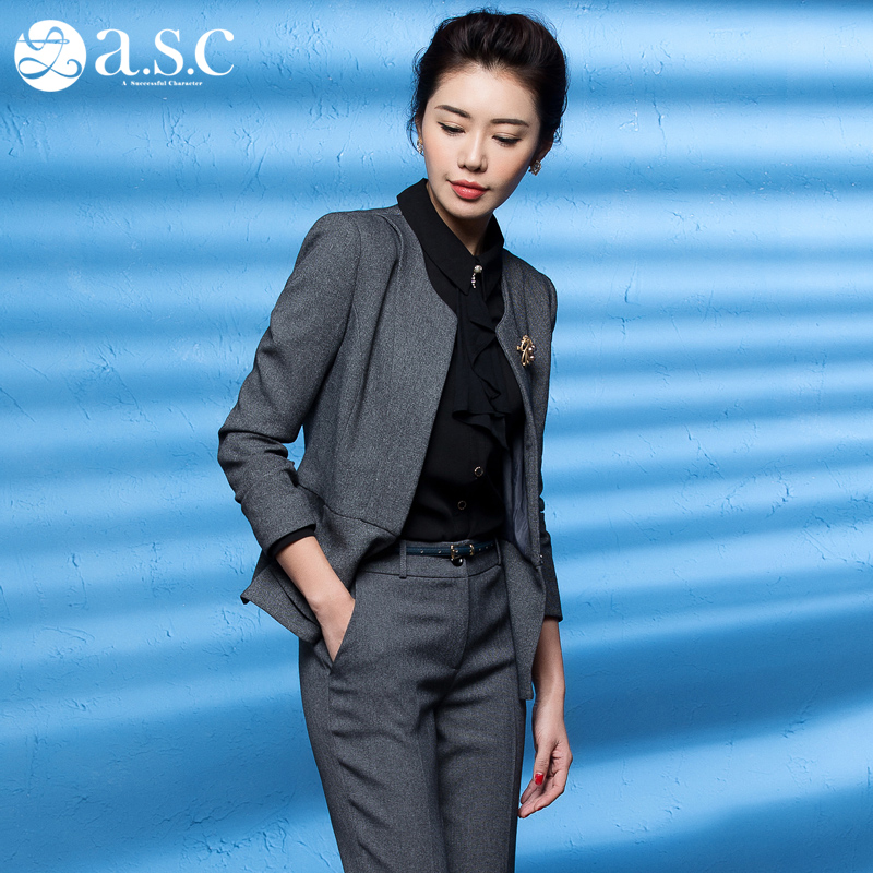 Tailleur femme - Ref 3241900 Image 3
