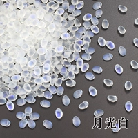 Кремовый, белый