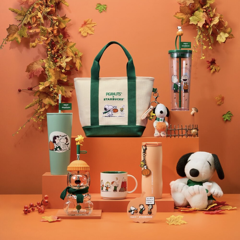 Starbucks 2026 Collaboration with Peanuts Snoopy Glass Cup Straw Cup Tote Bag Pendant Pin Starbucks 2026 Collaboration with Peanuts Snoopy Glass Cup Straw Cup Tote Bag Pendant Pin