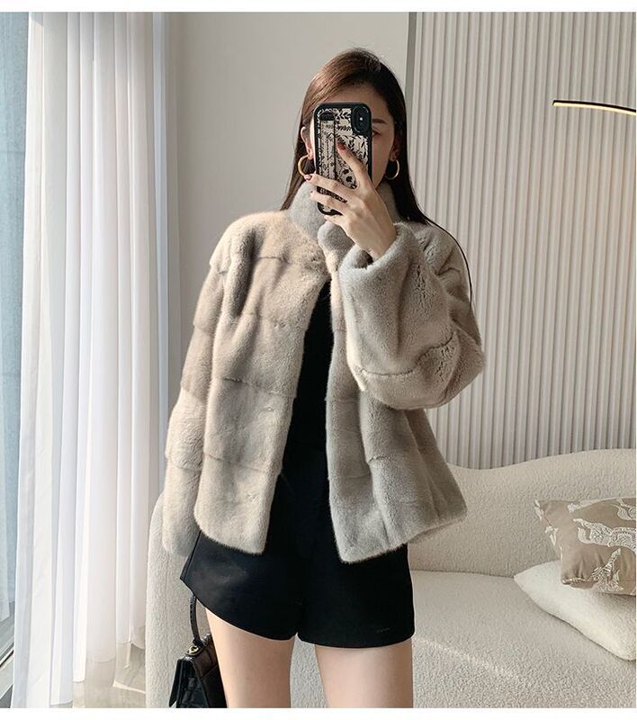 2025 New Imported European Mink Fur Stand Collar Horizontal Striped Mink Faux Fur Coat for Women, Whole Mink Autumn and Winter Short Coat 2025 New Imported European Mink Fur Stand Collar Horizontal Striped Mink Faux Fur Coat for Women, Whole Mink Autumn and Winter Short Coat