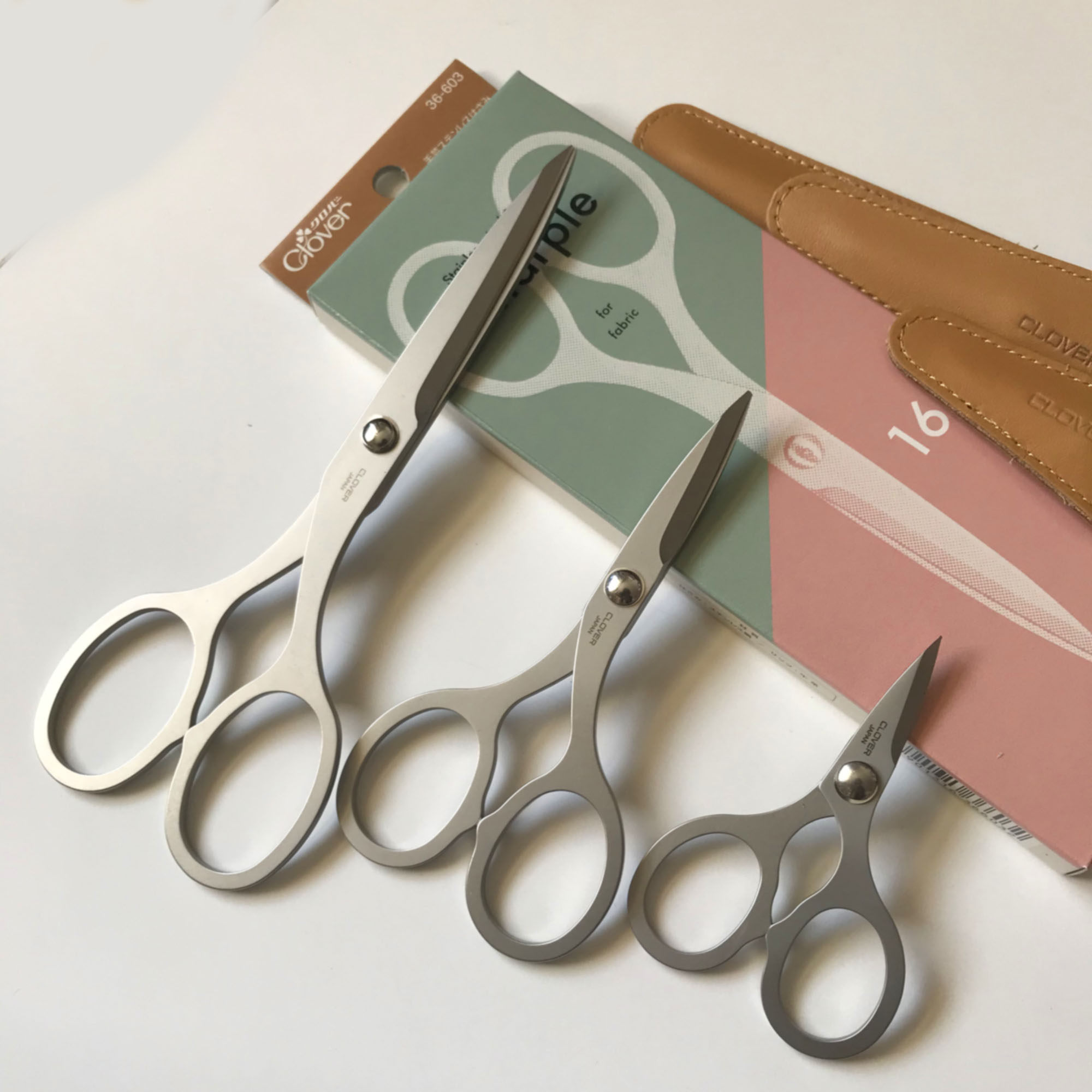Japan CLOVER Coke imported hand tools all-in-one small scissors cross-stitch patchwork anti-rust scissors