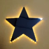 Светящиеся пентагон красная звезда Flash Performance Открытие начальной школы начальной школы и ученики средней школы с большими хромато -красными танцами песни Propers