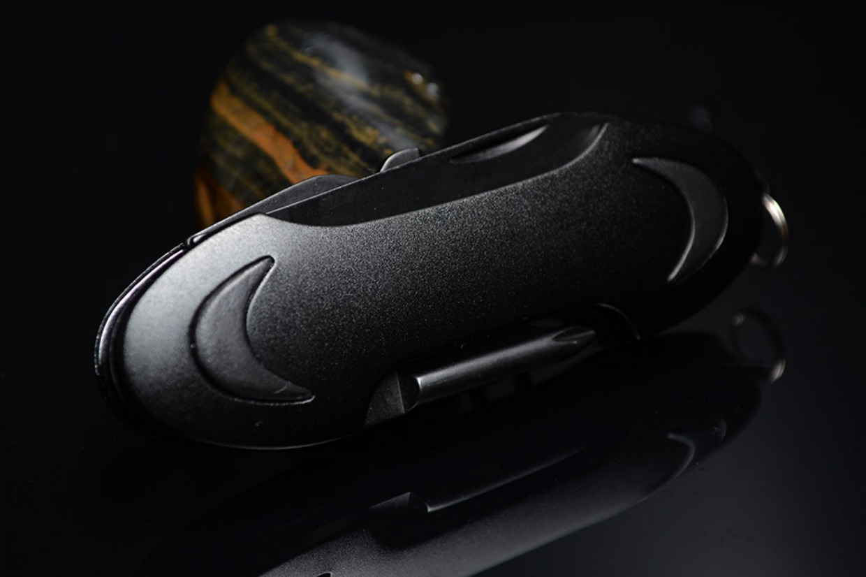 Eagle C7 Dao gấp đa chức năng Swiss Tech Knife Dao tự vệ Khóa dao ngoài trời cầm tay dao quân đội Thụy Sĩ