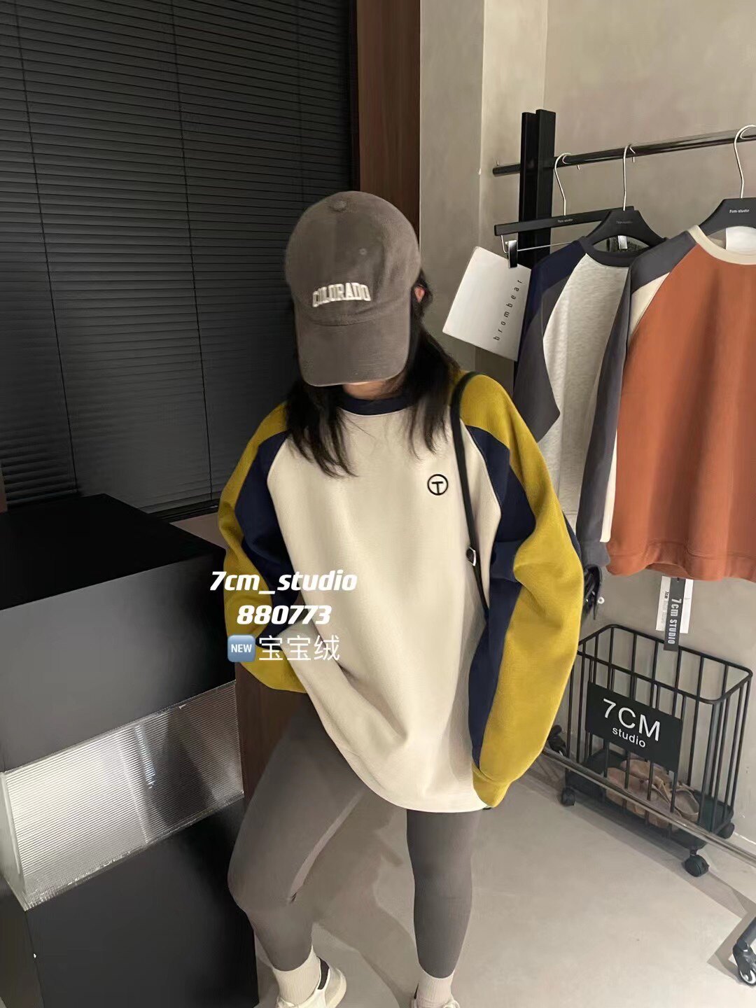 多翡部落女装的LOGO