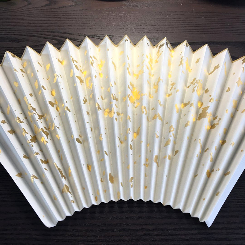 Huai Sleeve Hall Double-sided Pure gold Sprinkled gold Real gold 95 inches 18 square 18 files Su Gong Blank fan surface Ink absorption good