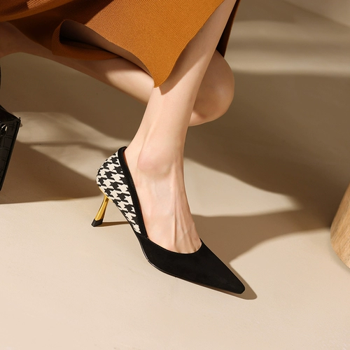 Элегантная обувь на высоком каблуке, туфли с заостренным носом, в стиле Шанель, французский стиль, из натуральной кожи