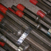  Rock drill drill pipe 30cm to 2m Air gun rod High pressure 19 air pipe 25 pipe b22 air drill gun rod air drill drill bit